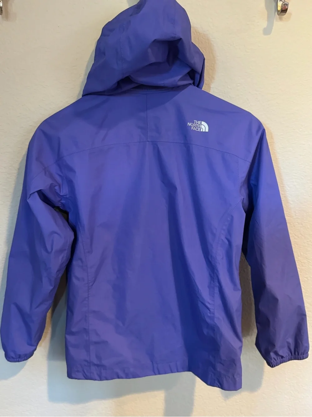 The North Face Hyvent Kids' Purple Waterproof Hooded Jacket Medium 10/12